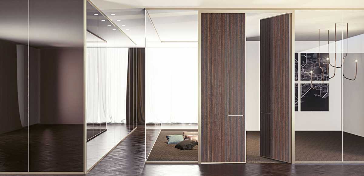 Pareti divisorie e attrezzate per ufficio in legno e vetro di modulo Pareti divisorie in legno e vetro